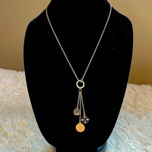 Costume Gold Tone Necklace Jewelry